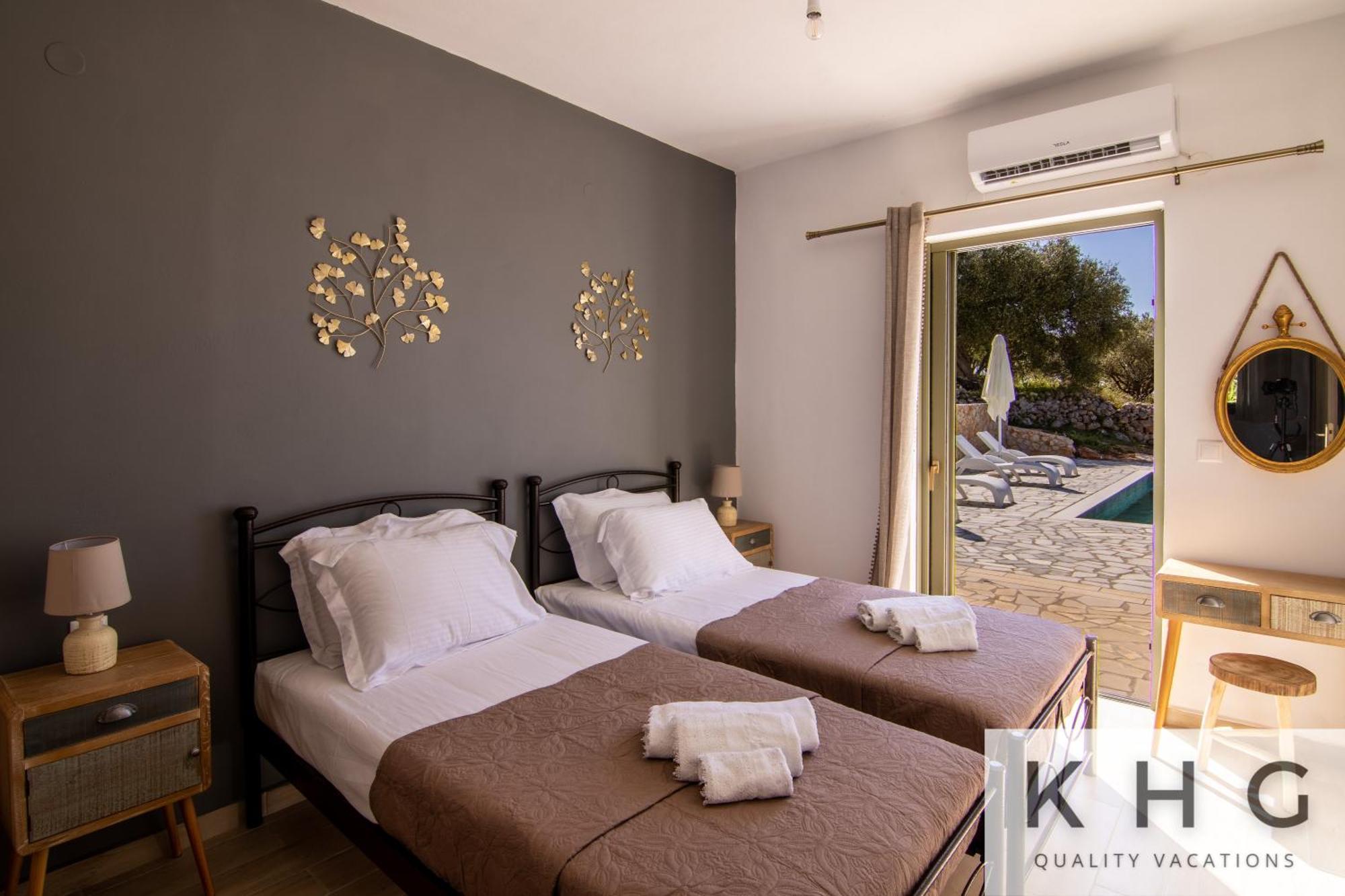 Skoumas Villa Surrounded By Olive Trees! Vlachata Ngoại thất bức ảnh